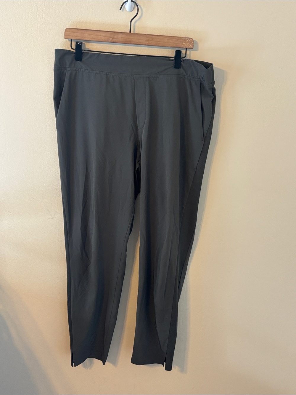 Athleta Brooklyn Ankle Jogger Pant
